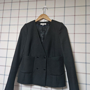 산드로 정장 자켓 ㅡ간지납니다