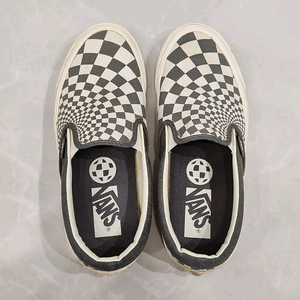 반스 슬립온 245사이즈 래디얼 체커보드/ 거의 새거