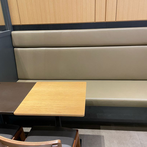 붙박이의자 벽면형/3섹션 거래 완 / 3섹션 남음 /23.11월 146만원 천갈이완료