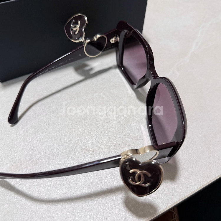 샤넬 하트 로고 선글라스--2