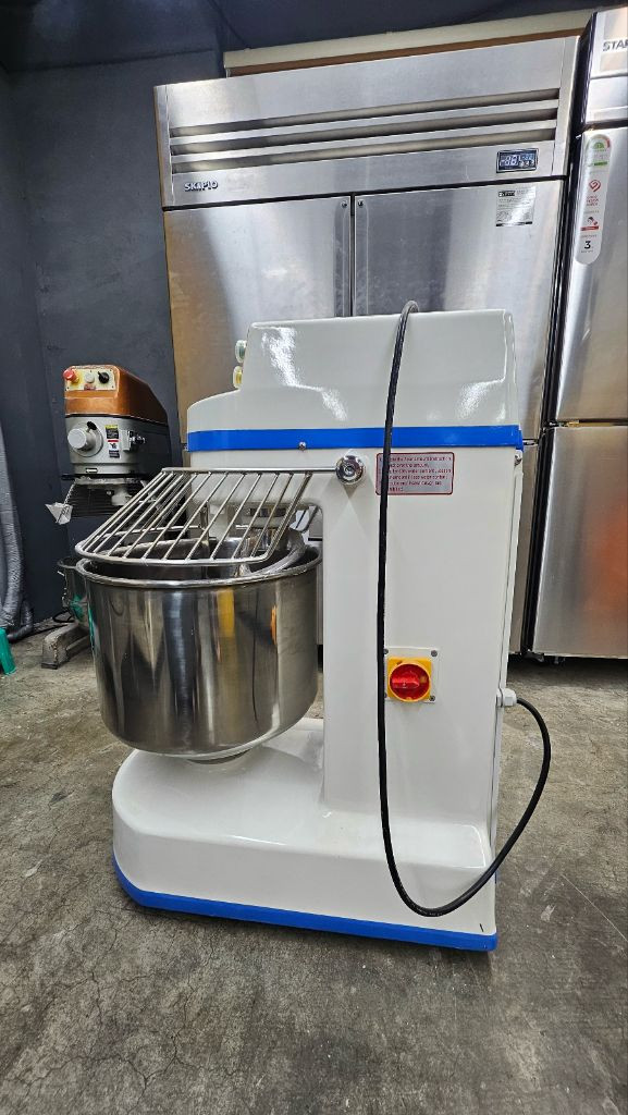 대흥 소프트밀 스파이럴 믹서기 반죽기 KL-015 이미지