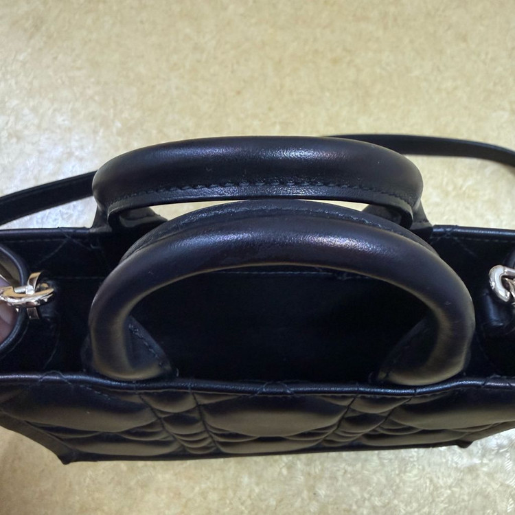 디올 북토트 미니 레더 블랙 판매! 이미지