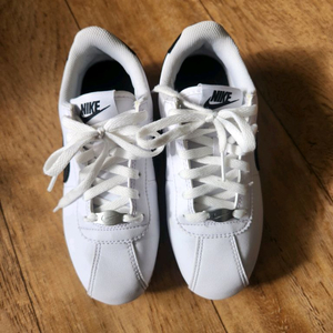 나이키 키즈 코르테즈 200사이즈 이미지