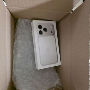 아이폰17 프로 512GB 실버 자급제 새상품
