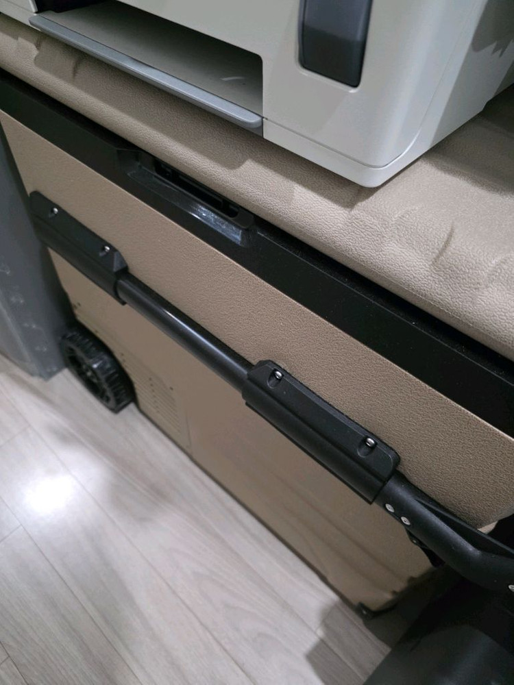 알피쿨 x pro 55리터 샌드베이지색 새상품 팔아요.2개있음 이미지