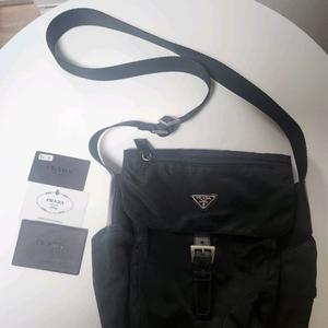 프라다 남성 크로스백