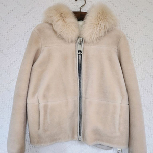 아이보리 퍼 카라 무스탕 자켓