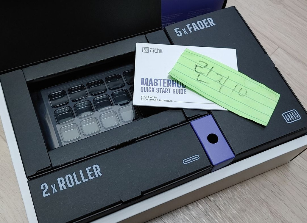 쿨러마스터 MASTERHUB CREATOR KIT 컨트롤러 스트림덱 풀박스 팝니다--1