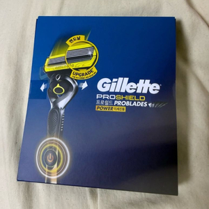 질레트 프로쉴드 옐로우 파워 면도기 핸들 + 면도날 4p (정가 38,410원)