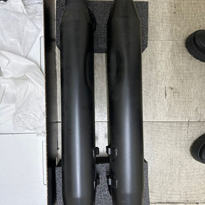 21년식(22년등록) 로드킹스페셜에서 탈착한 순정 머플러 판매합니다 이미지