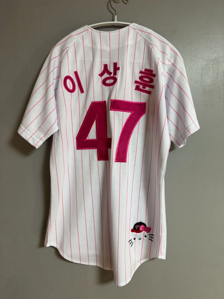 LG트윈스 구로고 키티 유니폼 이미지