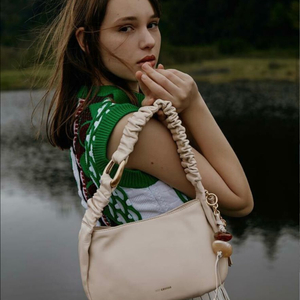 조이그라이슨 엘리샤 숄더백 샌드베이지