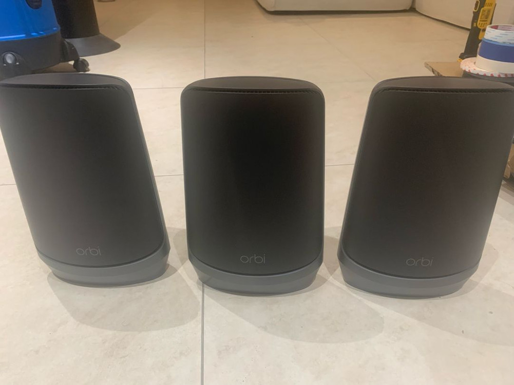 Orbi 960 시리즈 쿼드 밴드 WiFi 6E 메시 3팩 - 블랙 에디션--7