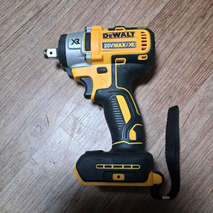 디월트 DCF875 무선 임팩트렌치