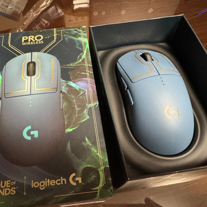 로지텍G PRO 무선 게이밍 마우스 (LoL 컬렉션) 실사용 30분 판매합니다.