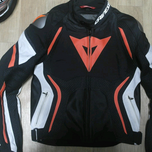 [신형] 다이네즈 이스트레마 자켓 44호 -검흰빨-