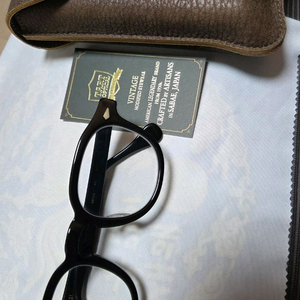 타르트옵티컬 아넬 49 블랙