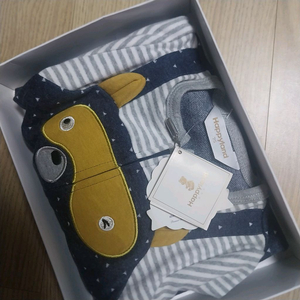 (새상품)해피랜드 우주복+ (새상품)모던하우스물병 = 2만원착불