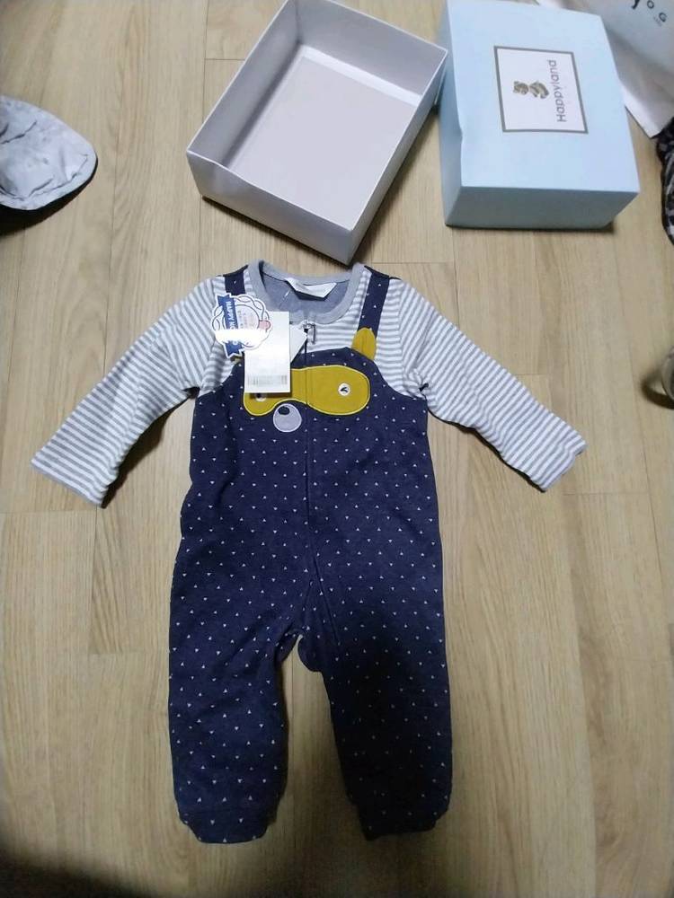 (새상품)해피랜드 우주복+ (새상품)모던하우스물병 = 2만원착불 이미지