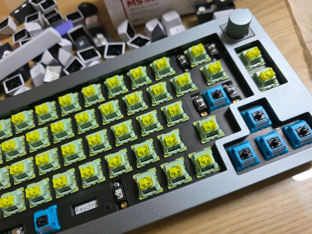 키크론 q2 pro & 더스트커버--2