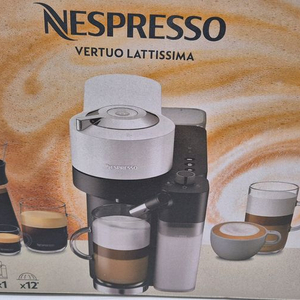 네스프레소 버츄오 라티시마 머신