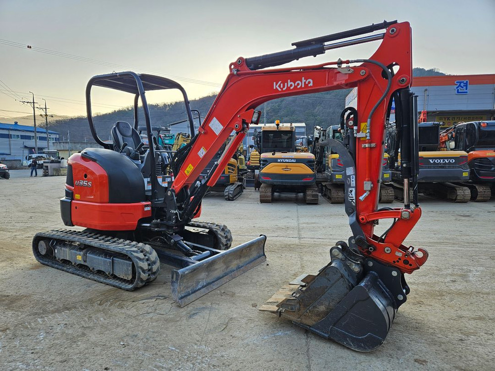 중고미니굴삭기 구보다 U35 2022년 178시간 중고굴삭기매매 중고포크레인--3