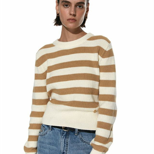 (새상품) 플랙 스트라이프 니트 라운드넥 베이지 F사이즈 w컨셉 김나영니트