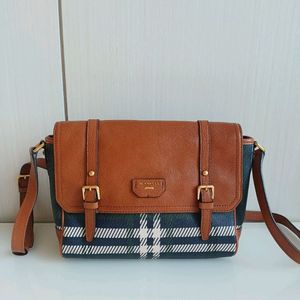 빈폴 체크 크로스가죽백(새것)