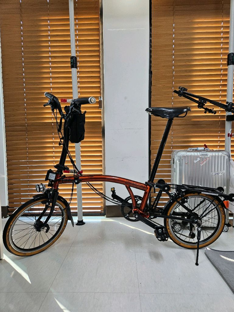 브롬톤 M6R 프레임라커 + 손 허브다이니모 + 에델룩스 전도등 후미등--0