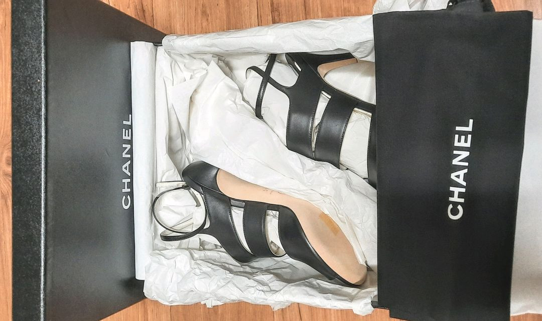 Chanel Sheepskin Sandal 정품 이미지