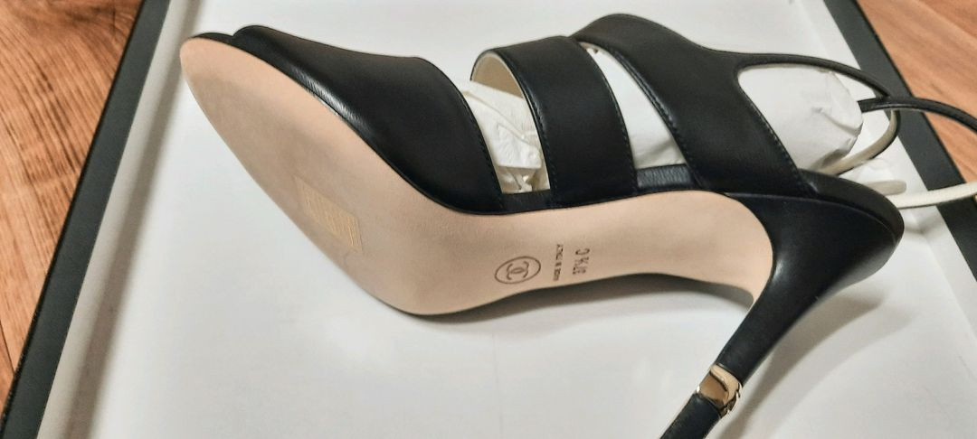 Chanel Sheepskin Sandal 정품 이미지