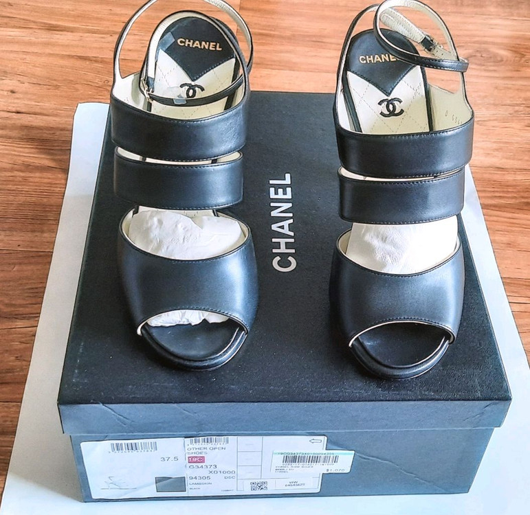 Chanel Sheepskin Sandal 정품 이미지