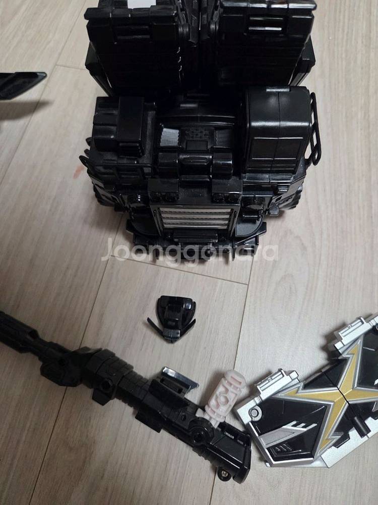 미니특공대 펜타트론 블랙에디션 일부 판매합니다.--2