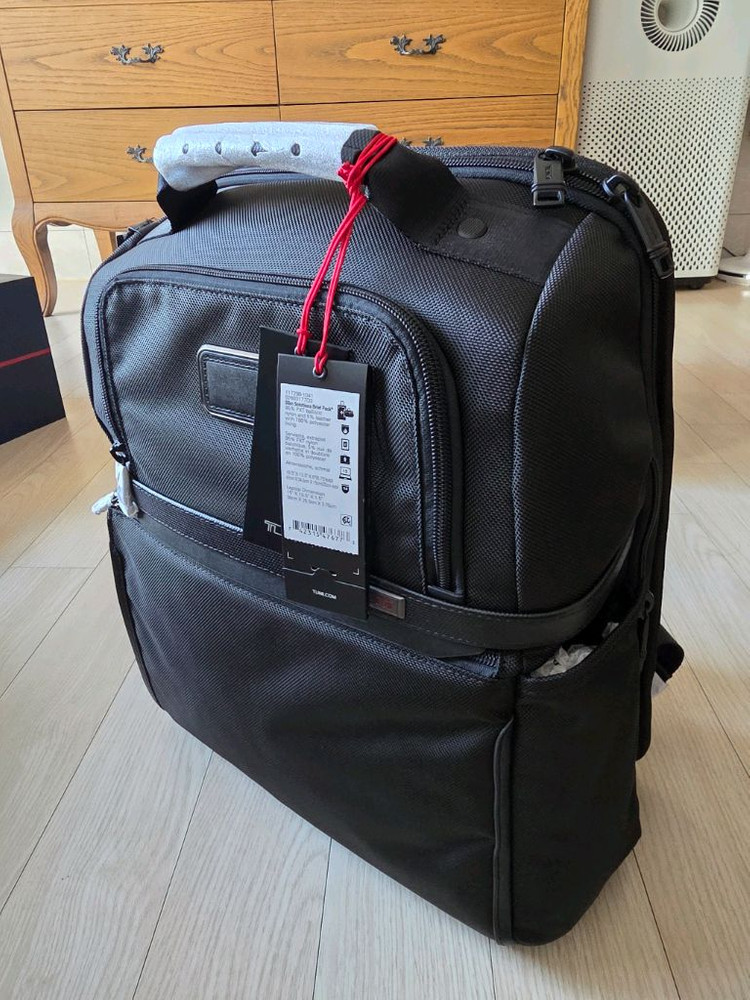 투미 알파 슬림 솔루션 브리프 백팩 이미지