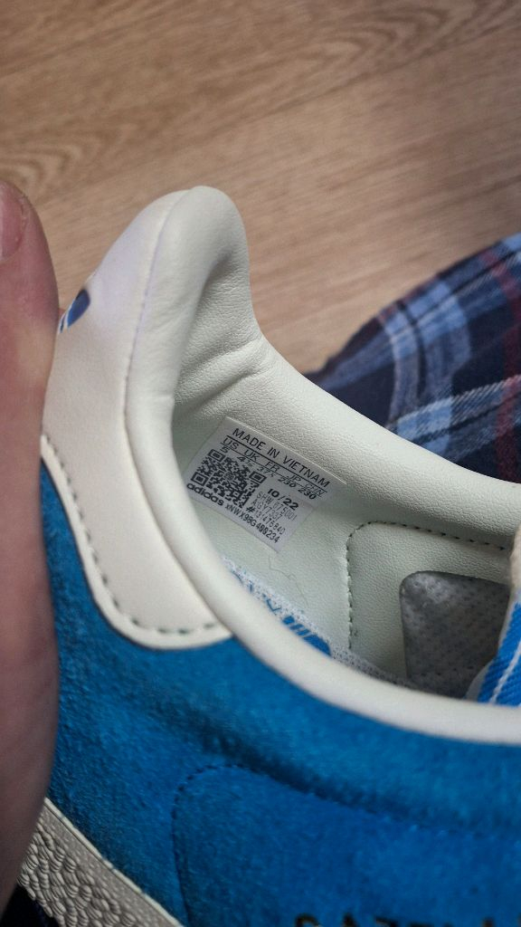 아디다스 가젤 스웨이드 230mm 1회착용 2만원--1