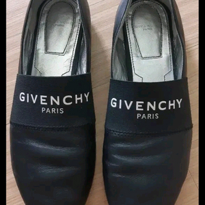 지방시 발레리나 플랫슈즈37(240)