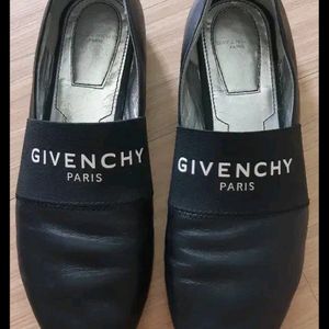 지방시 발레리나 플랫슈즈37(240)