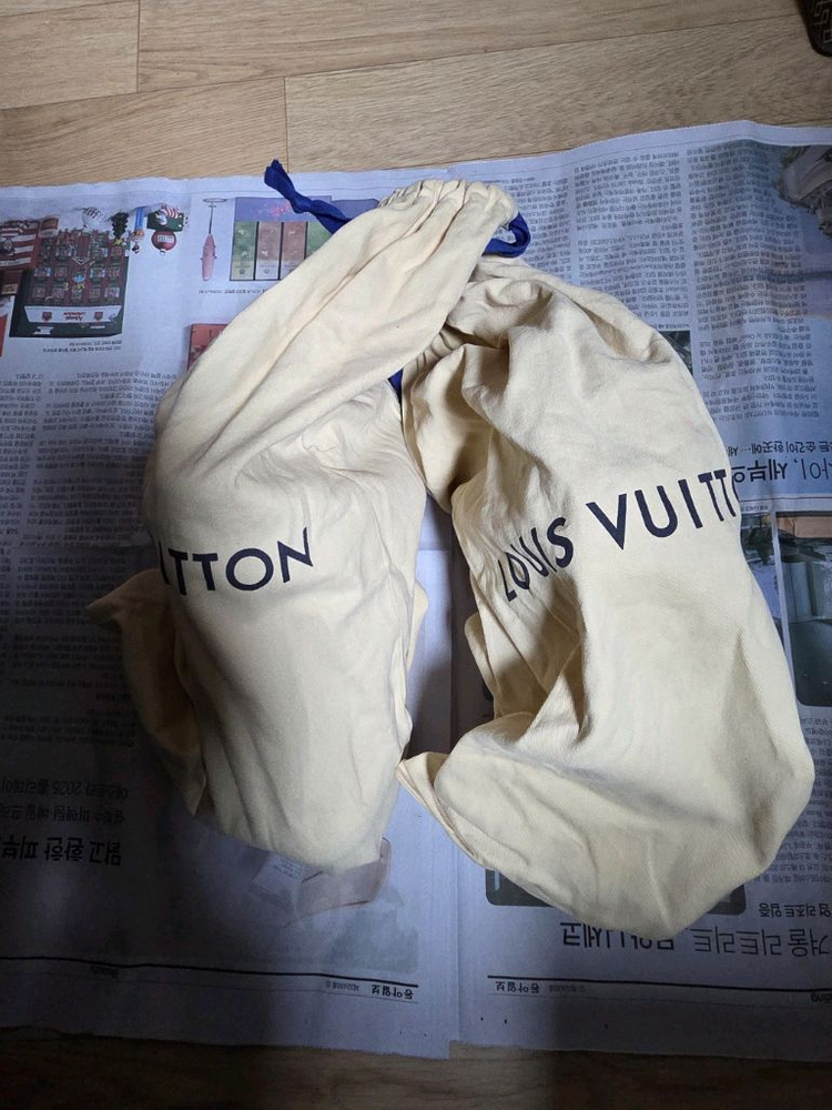 루이비통 아치라이트 스니커즈 이미지