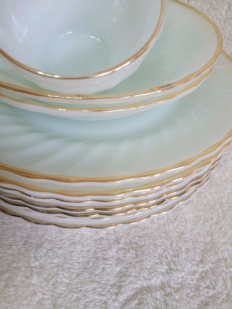 made in USA 미국 앵커호킹 밀크글라스 접시 컵 그릇 세트 이미지