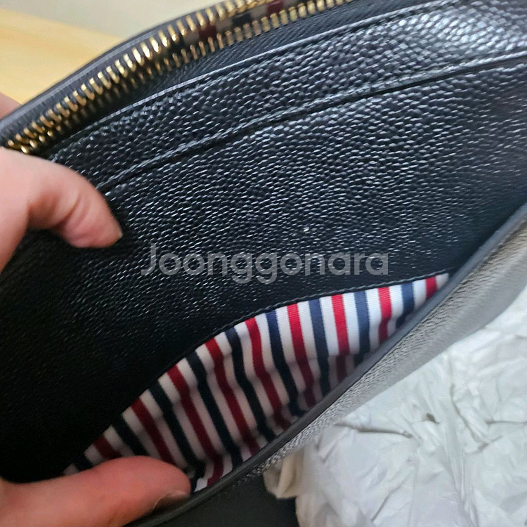 톰브라운 스트랩 클러치백--6