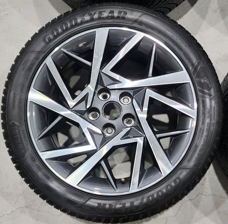 그랜저 18인치 휠타이어, 구형 G80 18인치 휠타이어, K7, K8--3