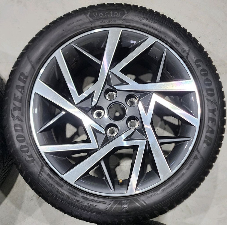 그랜저 18인치 휠타이어, 구형 G80 18인치 휠타이어, K7, K8--2