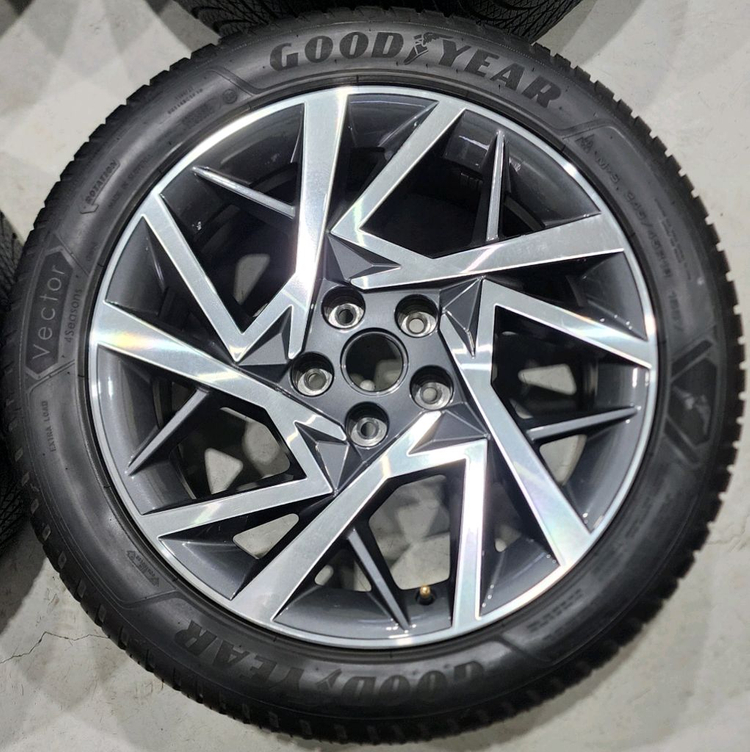 그랜저 18인치 휠타이어, 구형 G80 18인치 휠타이어, K7, K8--4