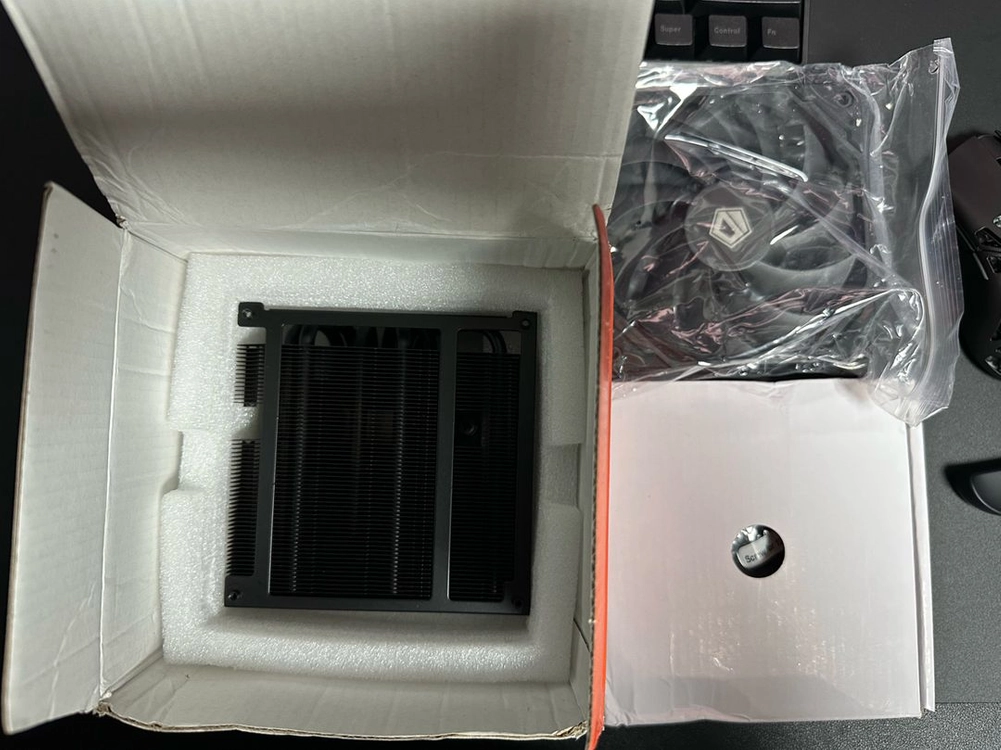 ID-COOLING IS-67-XT BLACK - 안심되는 중고거래