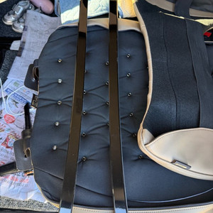 제네시스dh/g80 앞유리 몰딩 판매합니다.