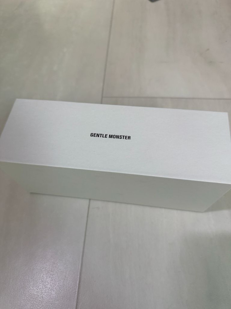 젠틀몬스터 프리다 01 선글라스--4