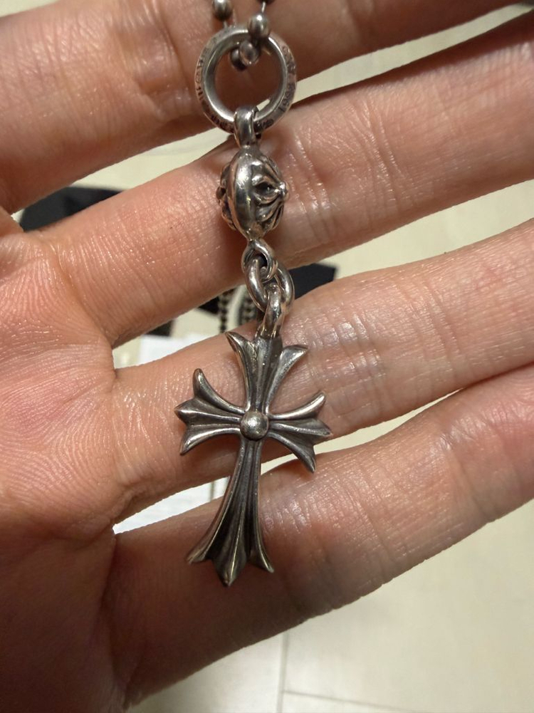 크롬하츠 원 볼 타이니 크로스 펜던트 팝니다--1