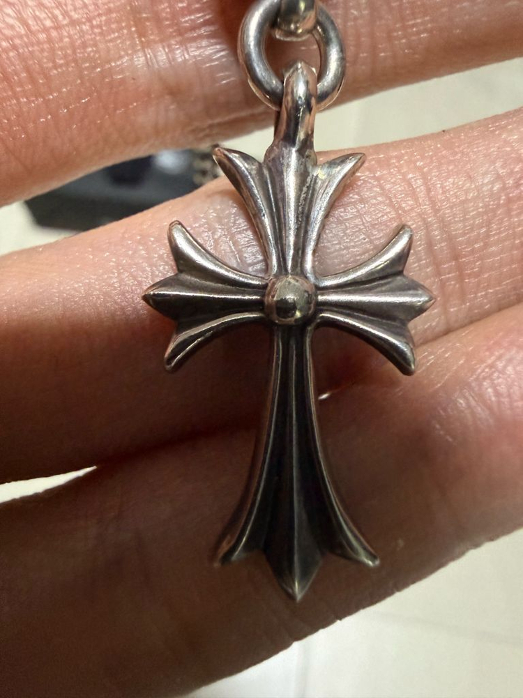 크롬하츠 원 볼 타이니 크로스 펜던트 팝니다--2