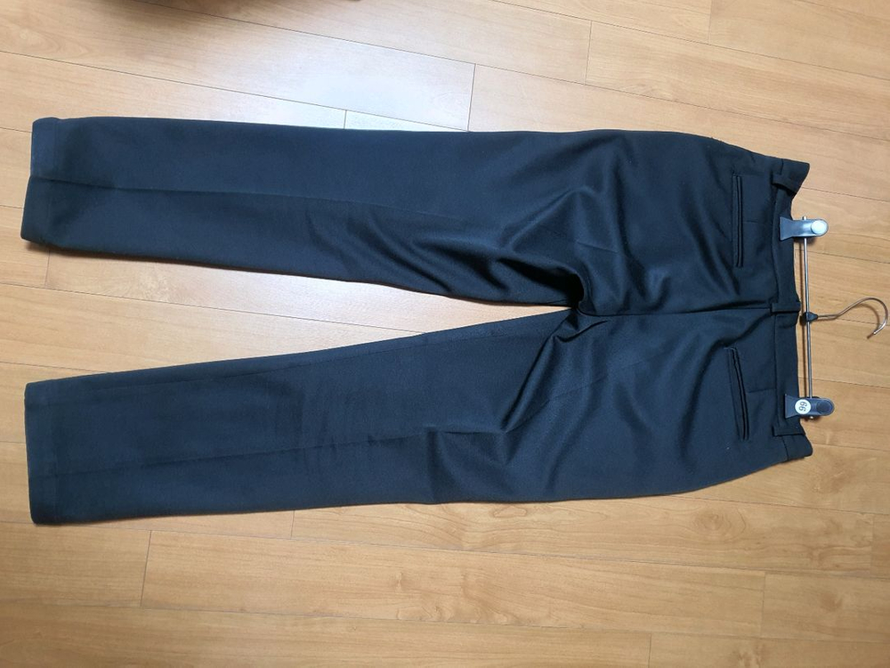 두께감 있는 검정 슬렉스 정장 바지 30 사이즈 이미지
