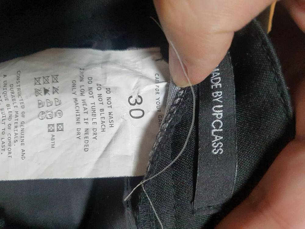 두께감 있는 검정 슬렉스 정장 바지 30 사이즈 이미지